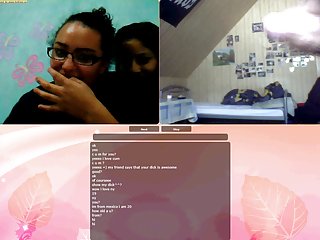 Estudantes russos depois de casais videos de sexo encenado um no dormitório