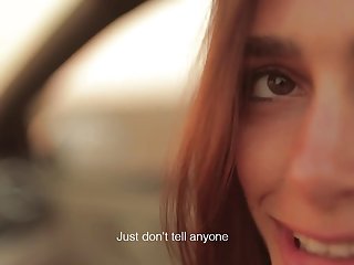 O coletor Russian derramado a menina sexo ama para o dinheiro